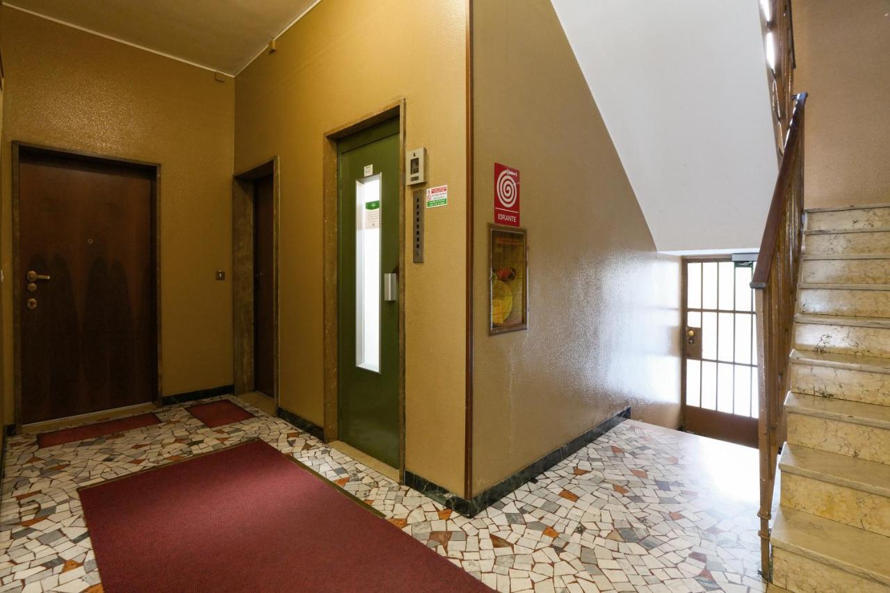 Primopiano - Carlone Apartment Milan Luaran gambar